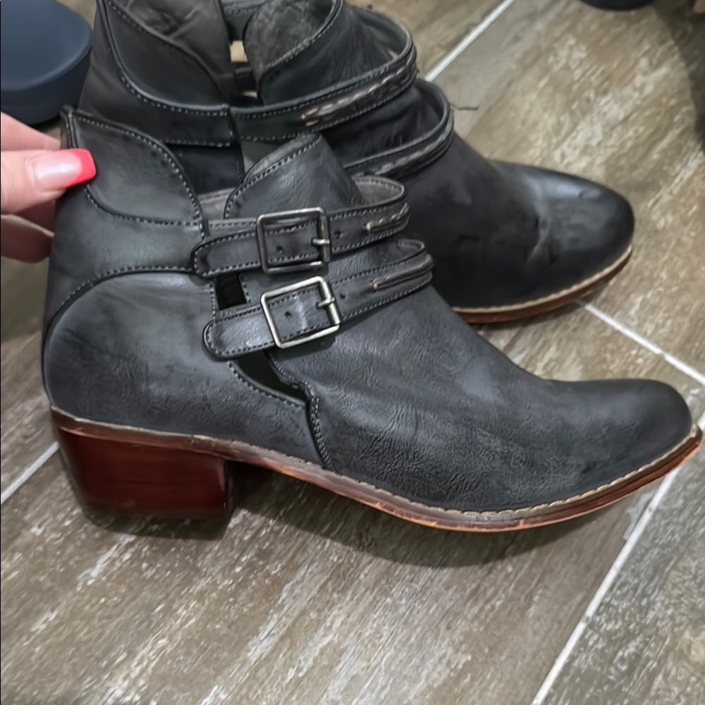 Black Ankle Booties with Textured Leather look with Buckle Straps